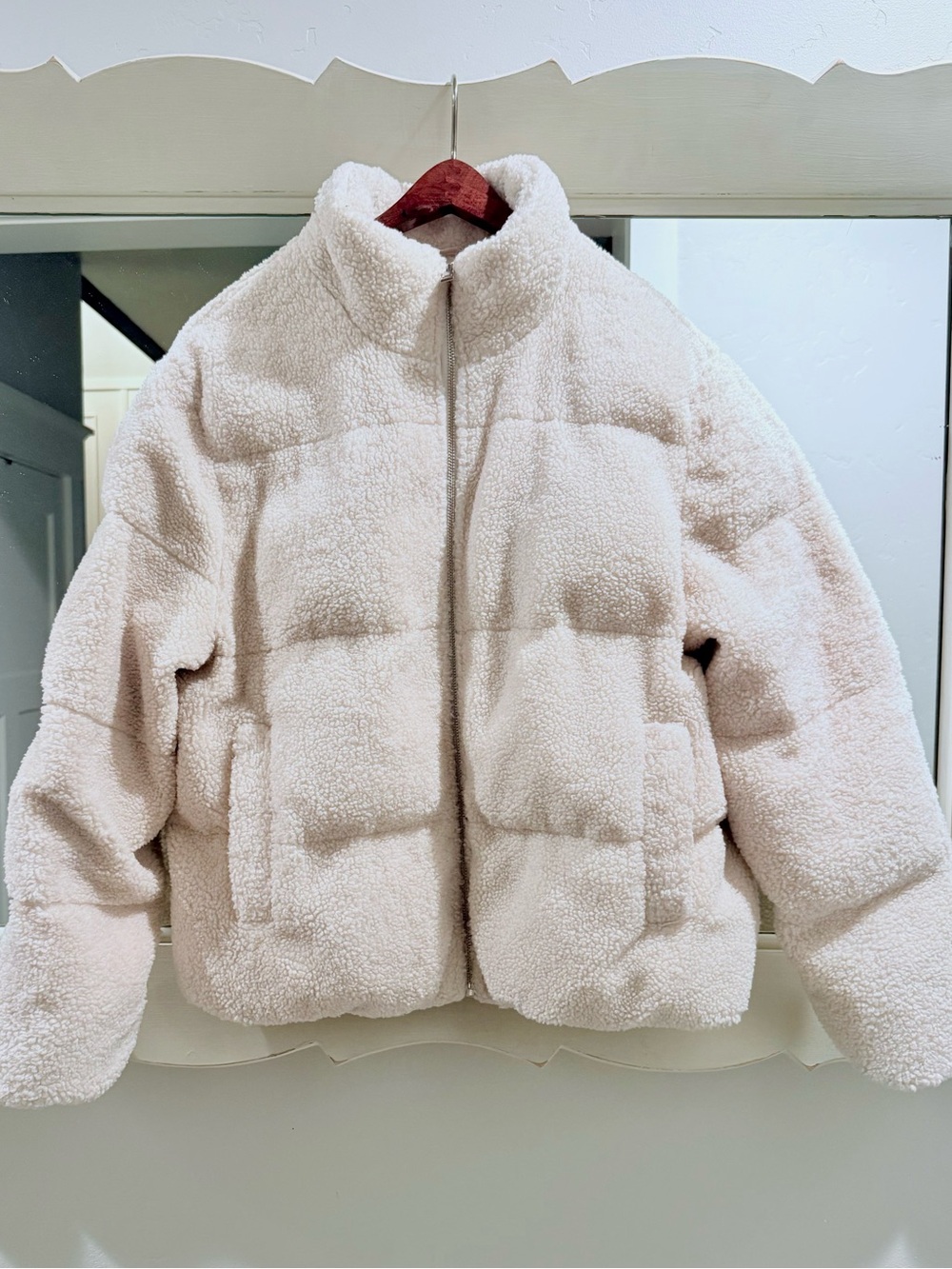 Universal Thread Cream Sherpa Puffer Jacket
